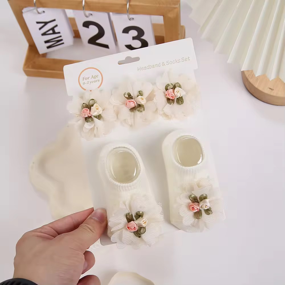 Dainty socks and headband set - Image 2