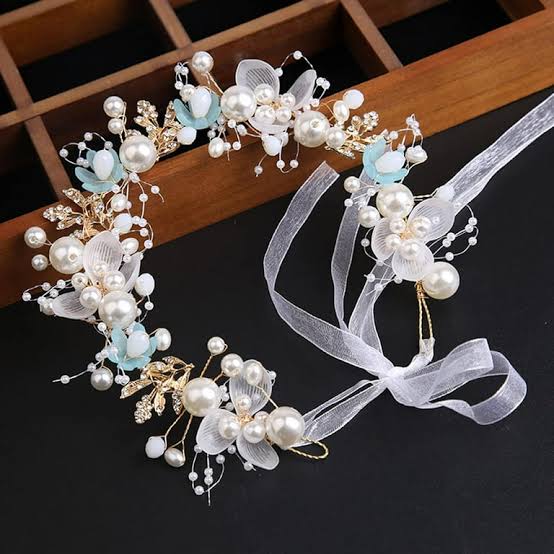 Pearl Blossom Tiara (Blue)